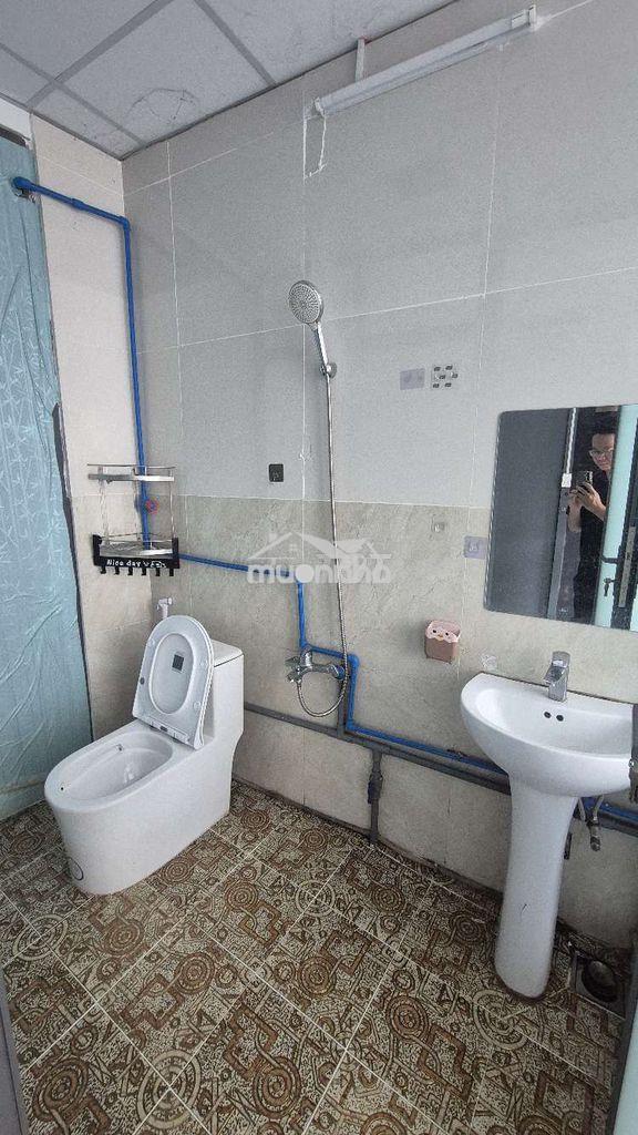 Phòng trọ tầng trệt rộng rãi 30m2, riêng biệt đường nguyễn văn quá - Ảnh 3
