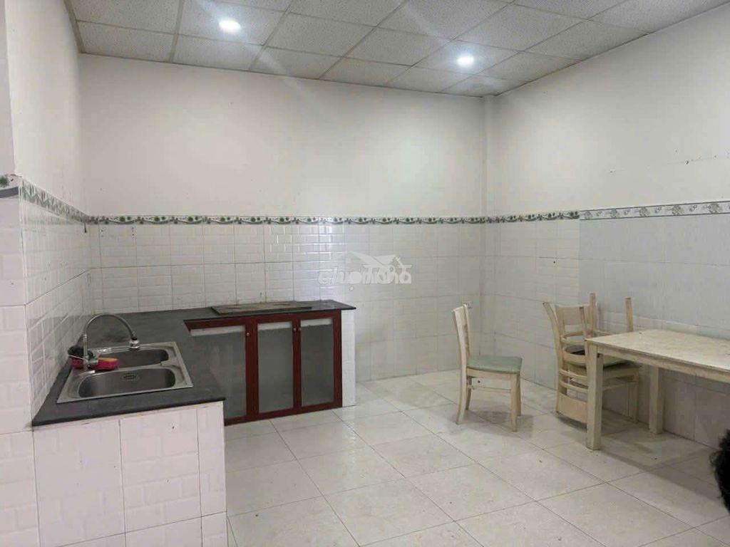Nhà đẹp giá rẻ trung tâm quận 9 thích hợp ở gia đình - Ảnh 2