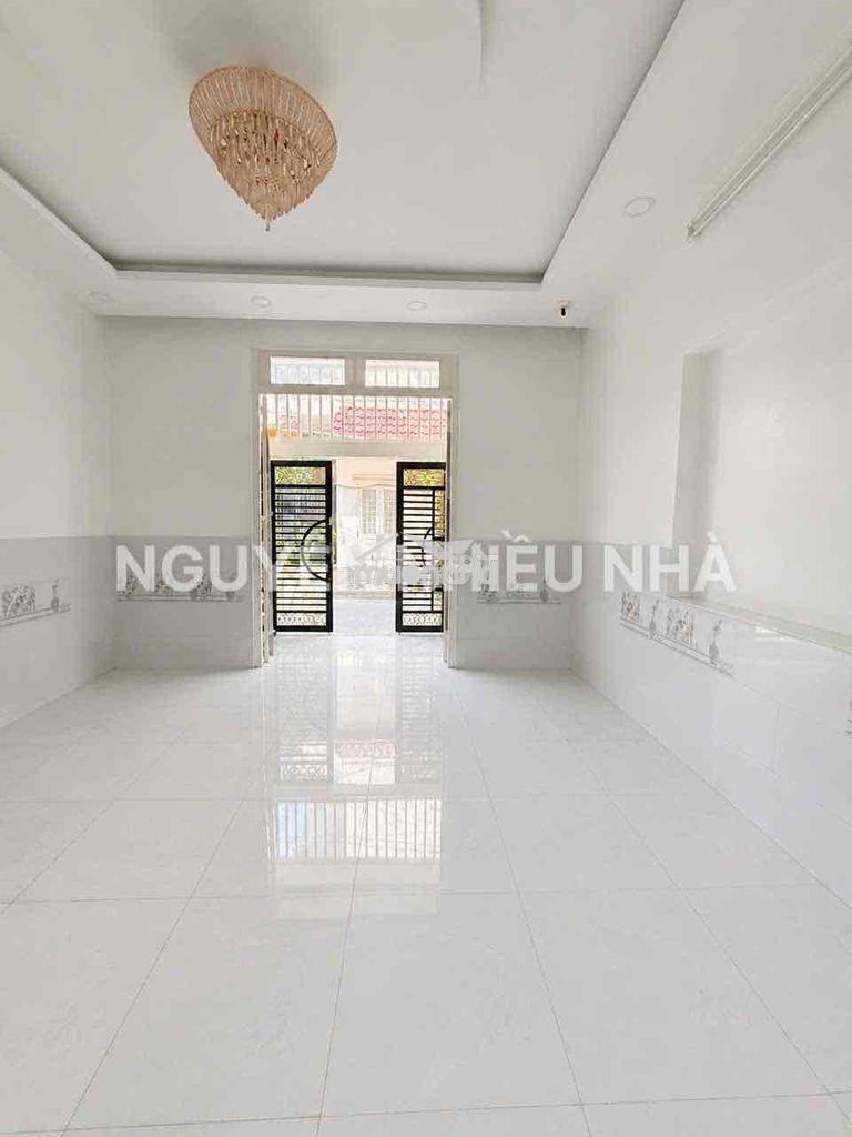Nhà 2 tầng quận 7 – 60m² ngang 5m – cạnh him lam tân hưng