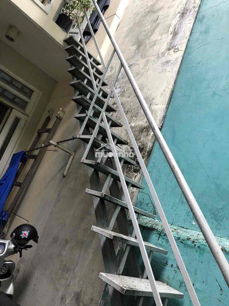 Cho thuê lầu 1 60m2 ở đường lê ngã quận tân phú - Ảnh 2