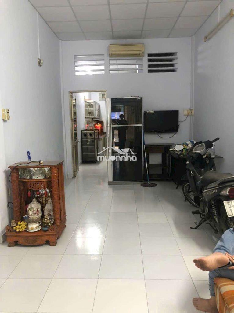 Cho thuê nhà ngay cmt8, q10, giá 12tr, hẻm xe hơi - Ảnh 3