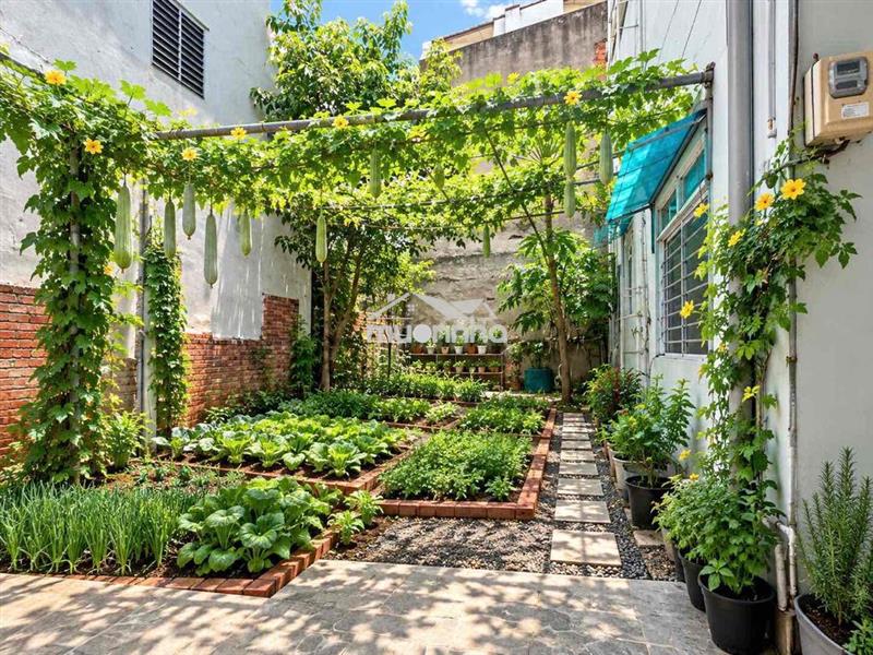 🔥🔥Nhà 80m2, có sân vườn,  lê quang định, p11, bình thạnh