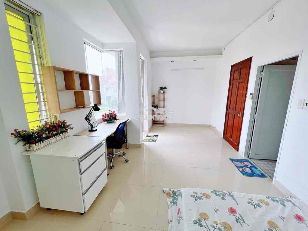Ban công lớn + cửa sổ,full nội thất-lý phục man - Ảnh 2