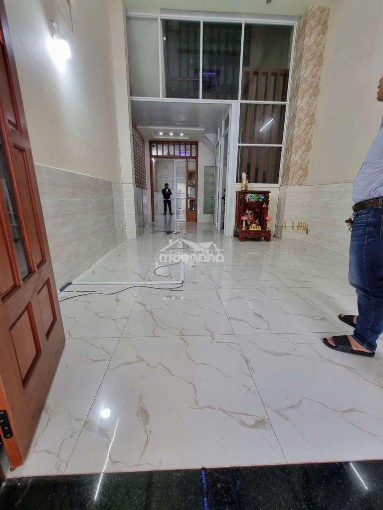 Nhà lê văn quới [4x19, 3lầu, 5pn, 5toilet] 15tr/tháng
