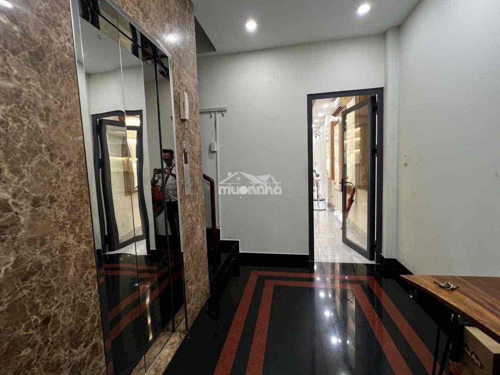 Văn phòng trệt lầu 5x21 giá chỉ 20 triêu full nội thất - Ảnh 3