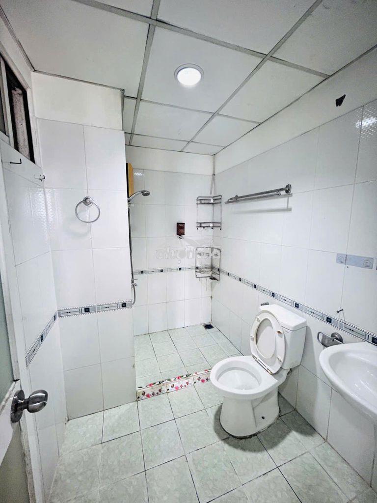 Cc d1 kdc phú lợi p7 q8, 2pn 71m2 shr, tặng nt, nh hỗ trợ 1,8 tỷ - Ảnh 4