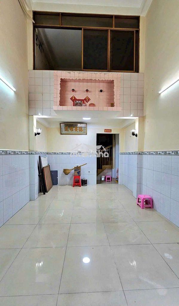 Nhà đẹp giá rẻ - vị trí trung tâm - 3pn, 3wc - 11tr - Ảnh 2