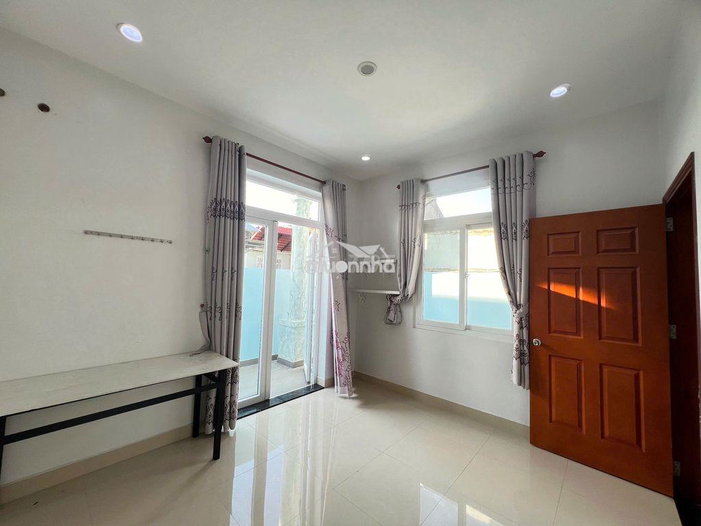 - Cho thuê nguyên tầng - ban công - rộng 65m2 - giá 5.3tr - Ảnh 4