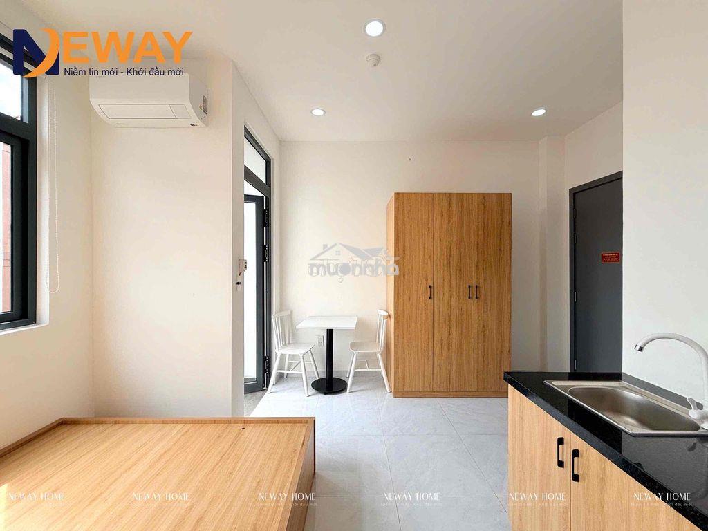 Khai trương phòng mới xây ban công ngay ngã tư gò mây - Ảnh 2