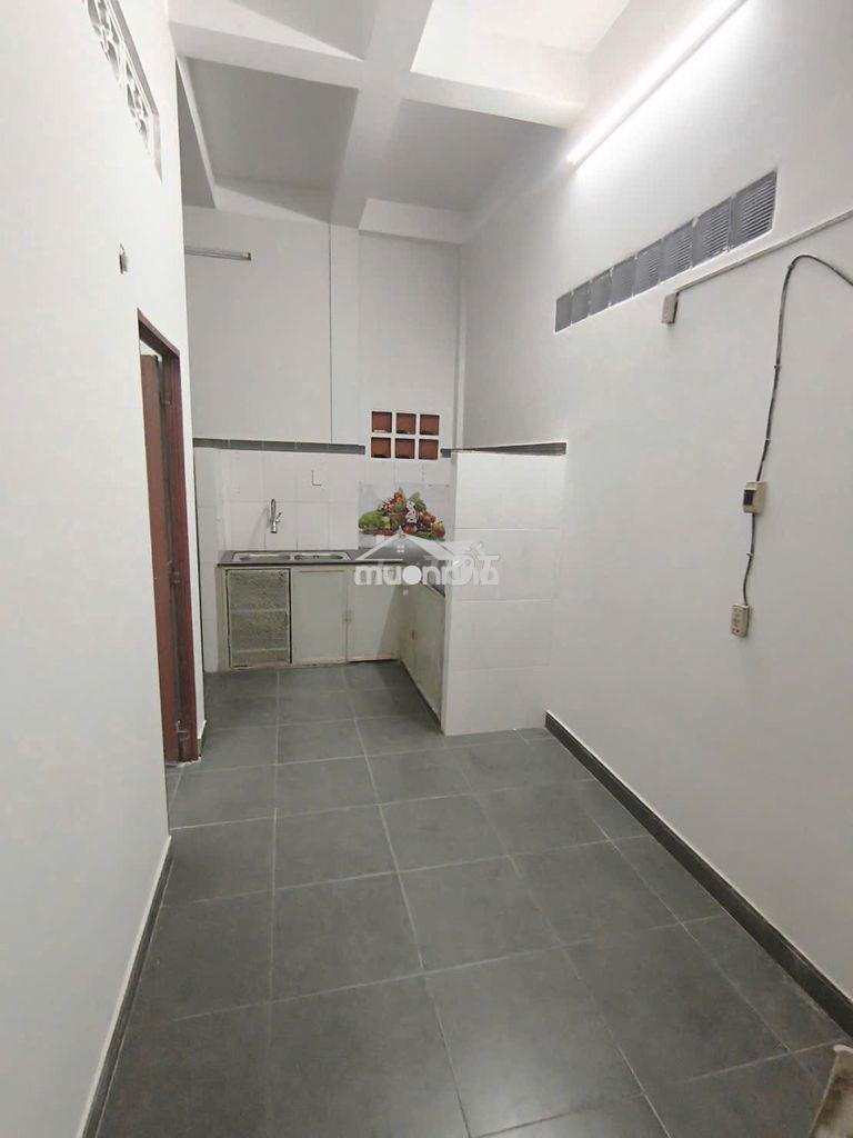 Nhà góc 2 mặt tiền hẻm - gần ngã 4 thủ đức - Ảnh 2
