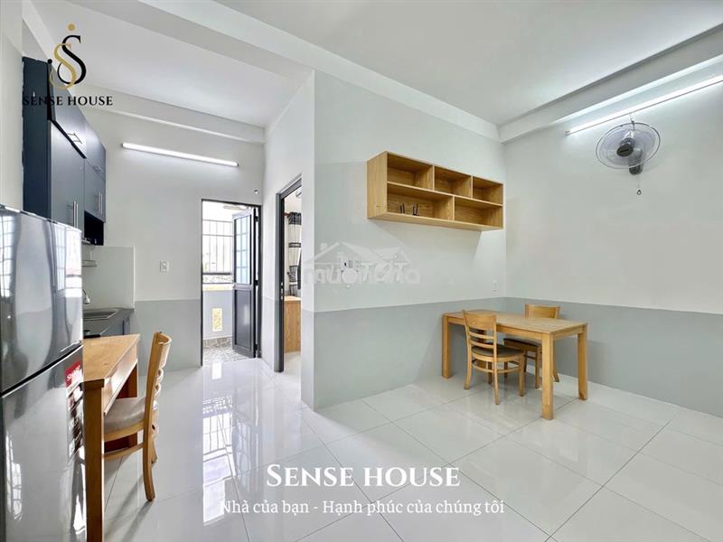 Căn hộ ban công - rộng 40m2 | full nội thất ngay khu họ lê - thạch lam