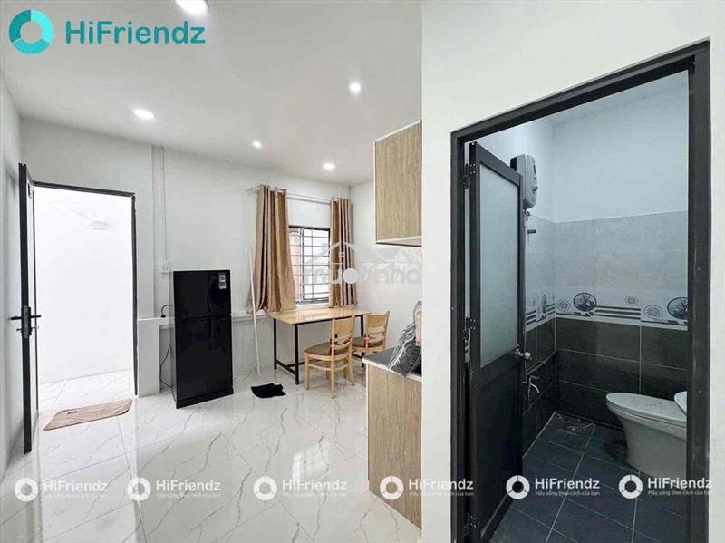 Căn hộ 1 phòng ngủ rộng 50m² - cửa sổ trời
