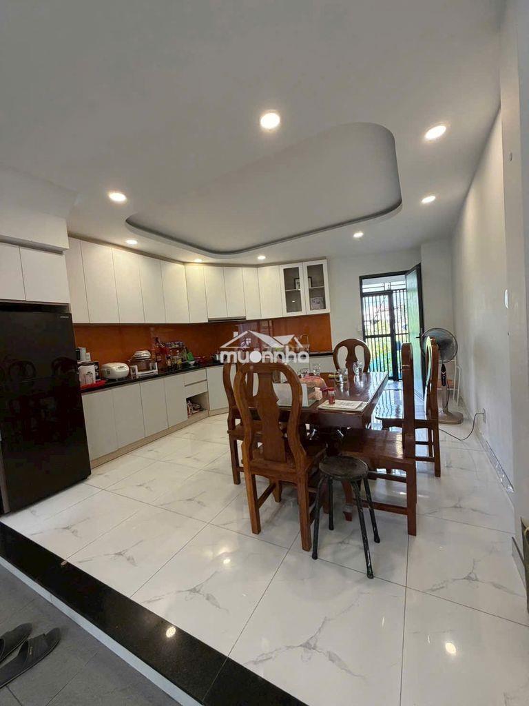Nhà cho thuê bình lợi. trệt 2 lầu st. dt: 4,5x20m. hẻm thông - Ảnh 2