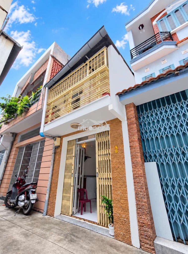 Cách mặt tiền 5 căn - hẻm thông - khuôn đất vuông vức 22m2 2 tầng 2pn