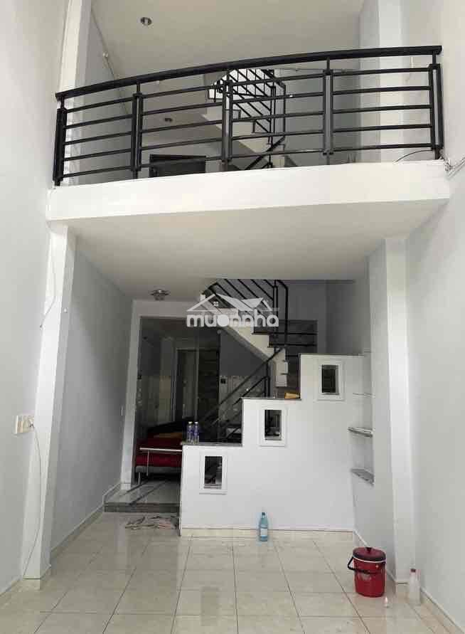 Cho thuê nhà điện biên phủ bình thạnh hẻm xe hơi tránh 3pn 15tr