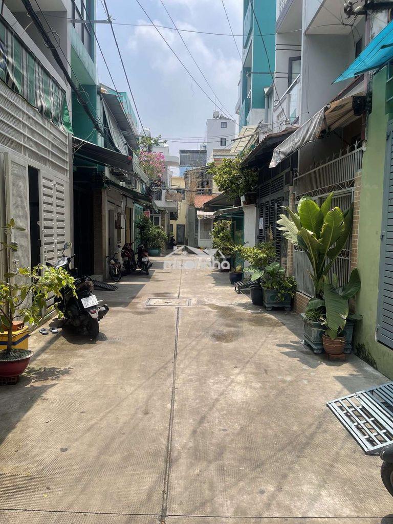 Nhà 3 tầng bình tiên, đang làm dự án cầu đường bình tiên.