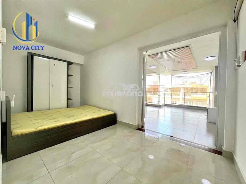 Cho thuê căn hộ ban công 1pn ban công sân rộng