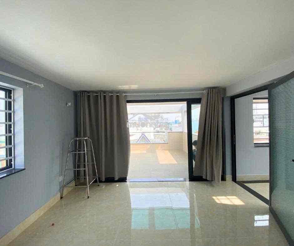 Phòng trống ban công rộng 60m2 huỳnh tấn phát, có máy giặt riêng - Ảnh 3