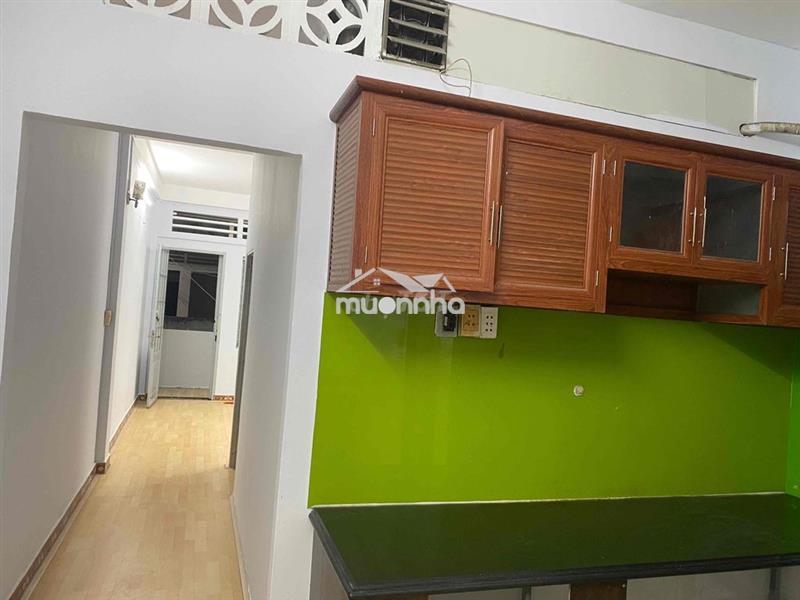 Cho thuê căn hộ khu sầm uất gần chợ, siêu thị, trường học. nhà trống