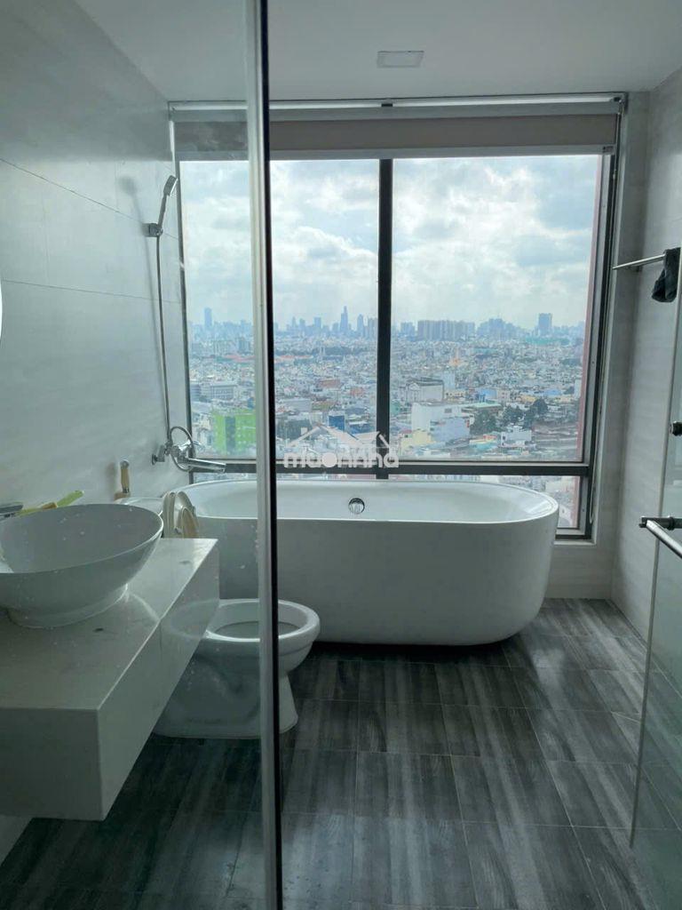 Cho thuê cc 590 cách mạng tháng tám 190m2, 4pn, 18tr/th - q3, hcm