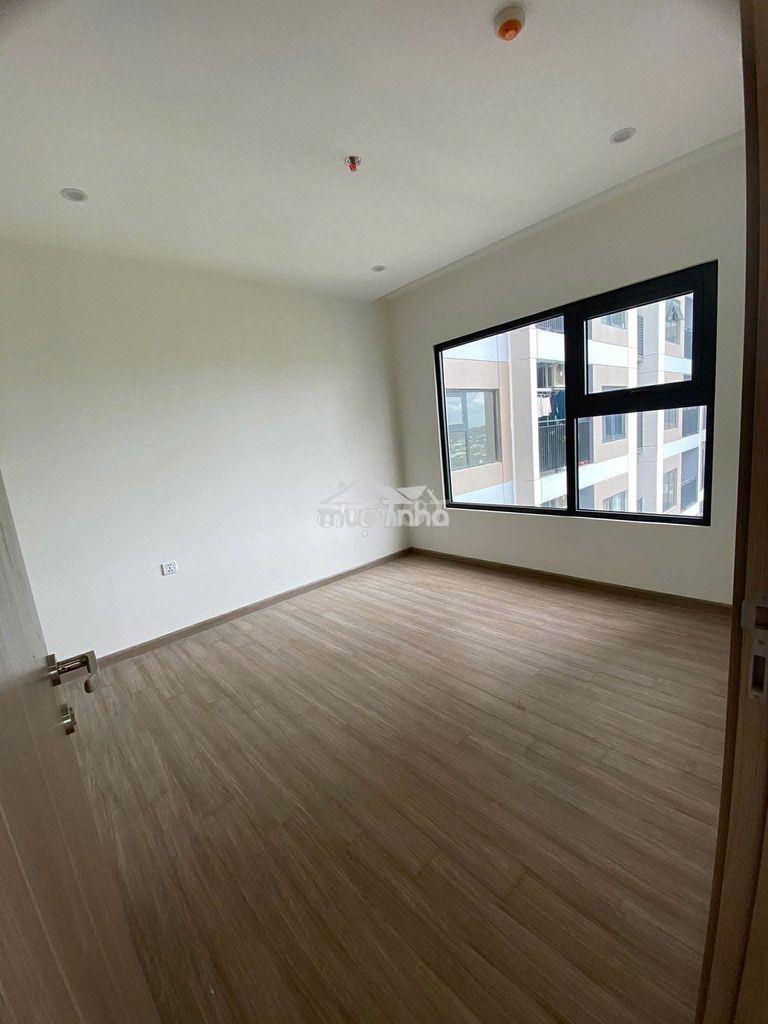 Bán căn hộ rainbow vinhomes grand park 3pn gần 83m², giá 3,3 tỷ