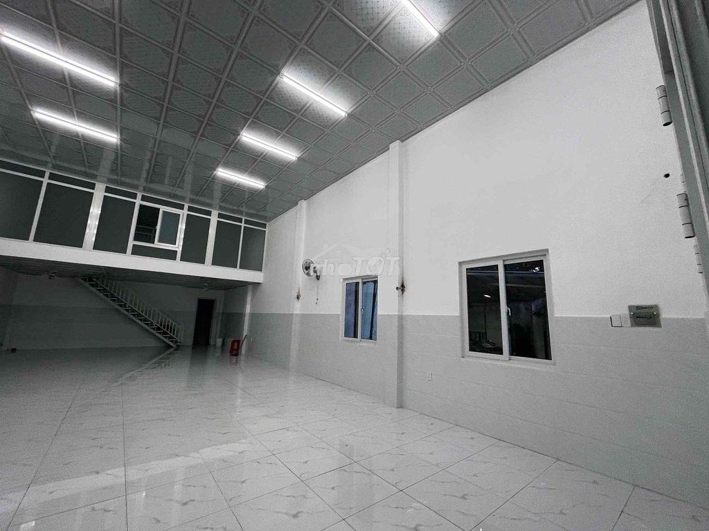Cho thuê xưởng gần bến xe an sương 7x26m - Ảnh 4