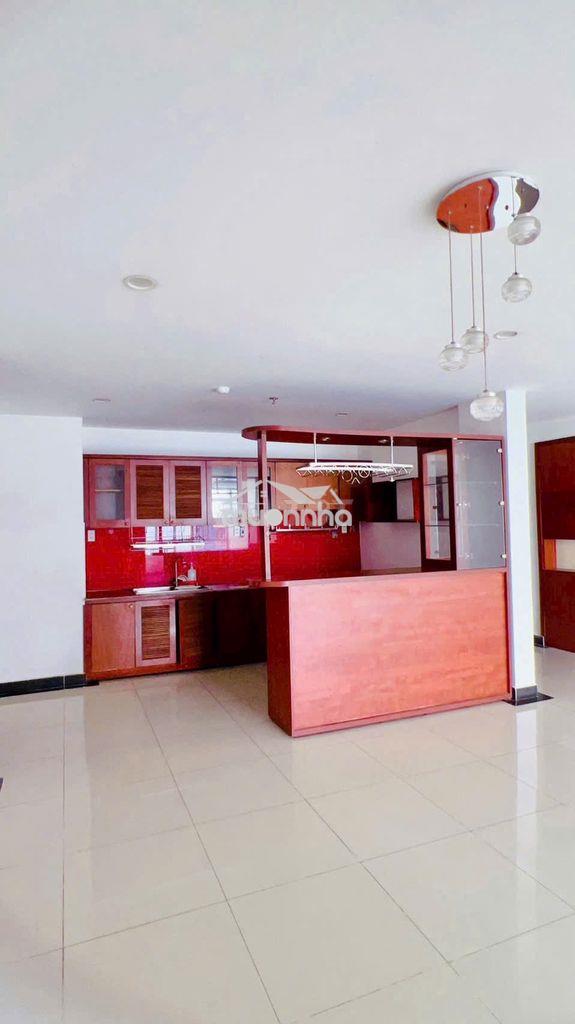 Bán gấp căn hộ cao cấp giai việt b2 2 phòng ngủ giá 5.3 tỷ