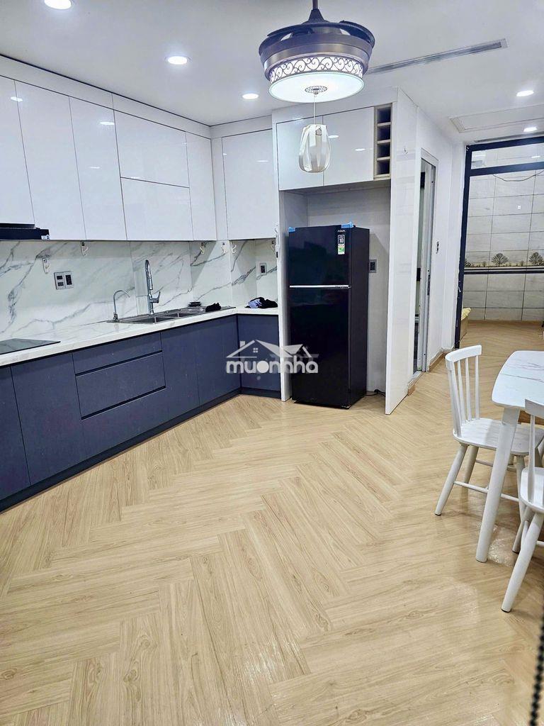 Cho thuê chdv 1pn tách bếp 50m2 full nội thất cao cấp, máy giặt riêng.