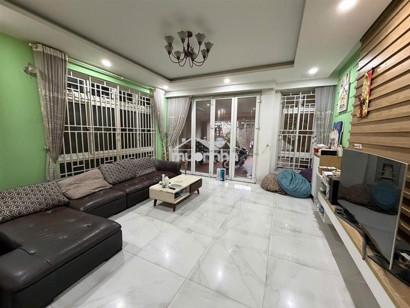 Cho thuê nhà dt : 8 x 28m – hẻm xe hơi 8m lạc long quân